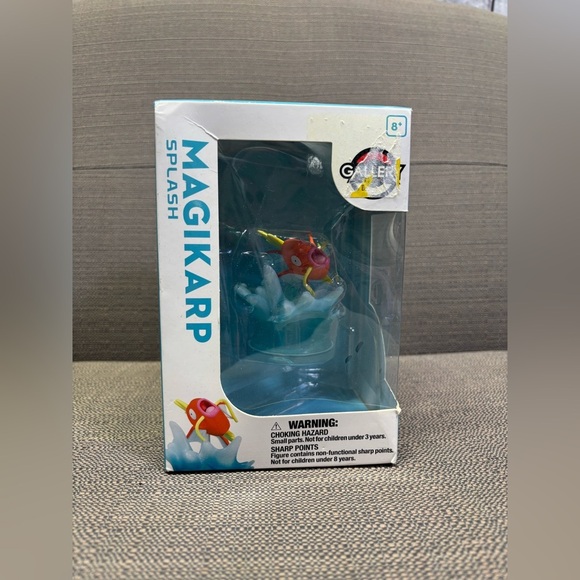 Pokémon Center Original Gallery Figure: Magikarp—Splash - Picture 1 of 6